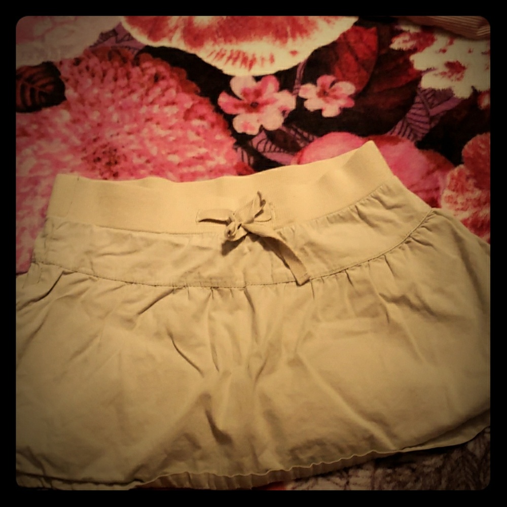 Girls size 7-8 skort